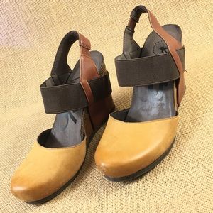 OTBT Wedge Sandals  6.5